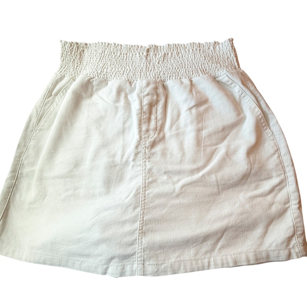 One5One Women's L White Linen Blend Smocked Waist Pull On Shorts Skirt Front